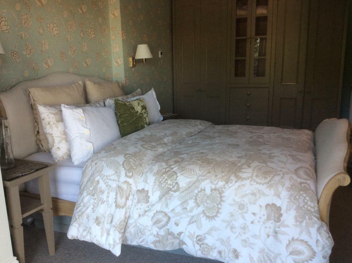 Bed and Breakfast Compass Rose Dartmouth Exteriér fotografie