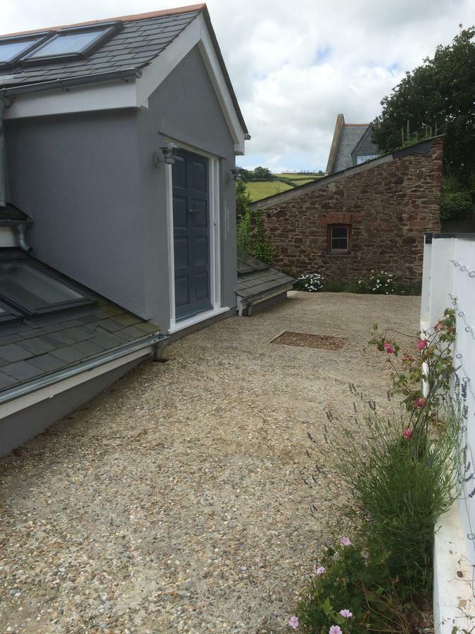 Bed and Breakfast Compass Rose Dartmouth Exteriér fotografie