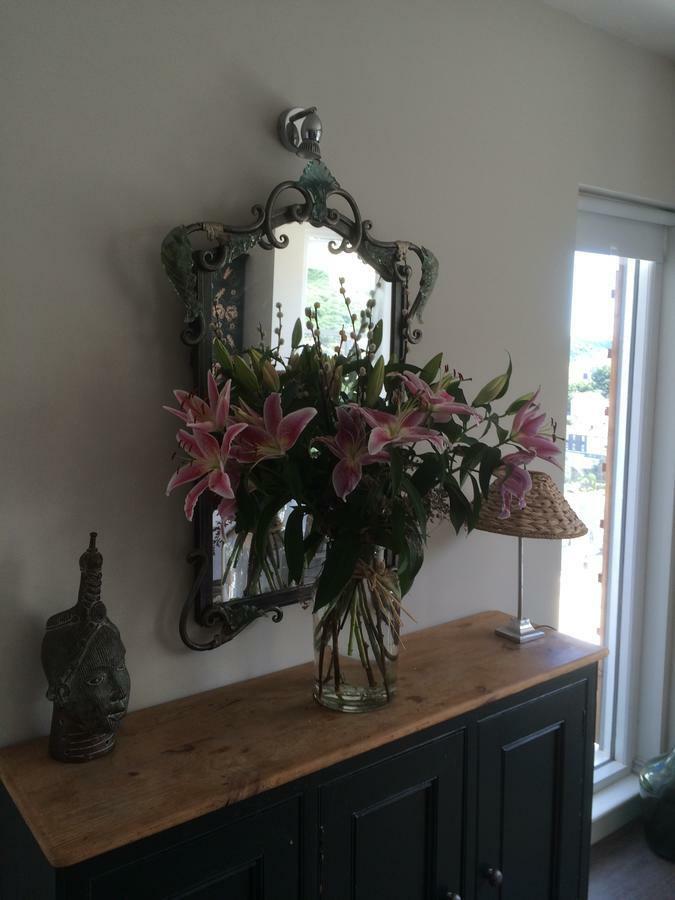 Bed and Breakfast Compass Rose Dartmouth Exteriér fotografie