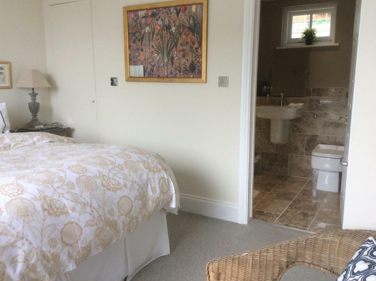 Bed and Breakfast Compass Rose Dartmouth Exteriér fotografie