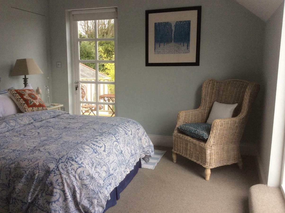 Bed and Breakfast Compass Rose Dartmouth Exteriér fotografie